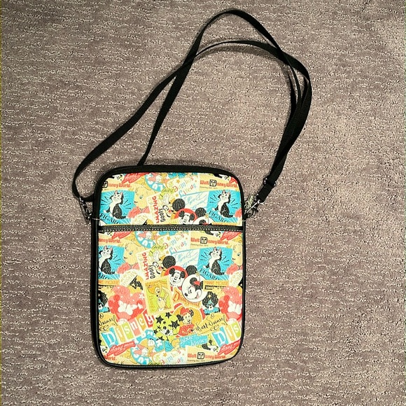 Disneyland iPad case - Picture 1 of 3